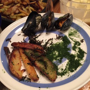 Mussels, chips, sea lettuce, pepper dulse
